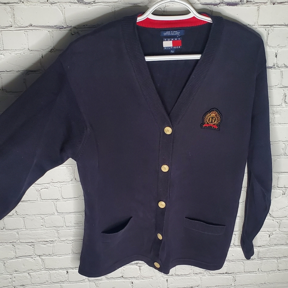 Vintage university style Tommy Hilfiger cardigan.